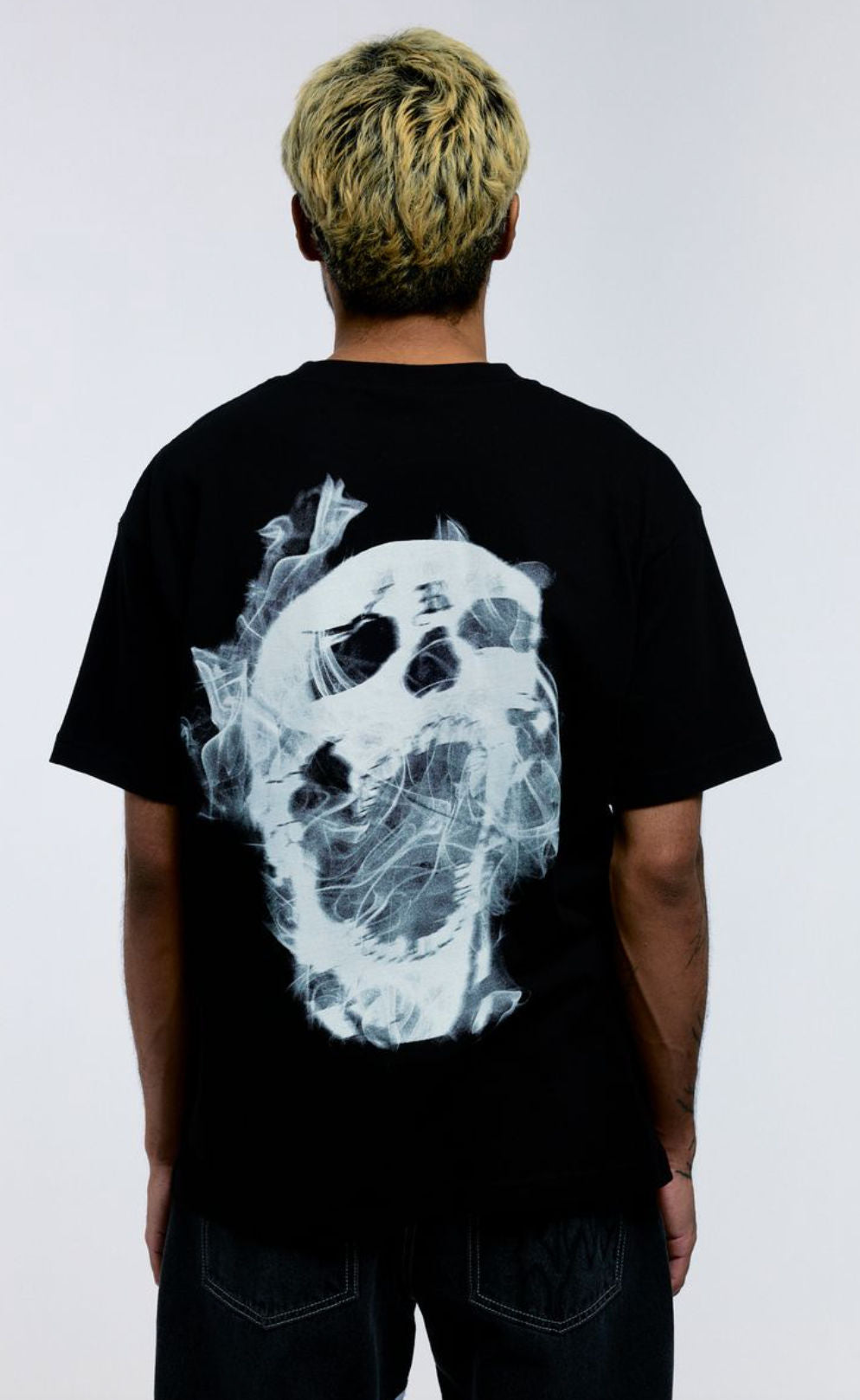 REVENGE SMOKE LIGHTNING TEE BLACK FW25