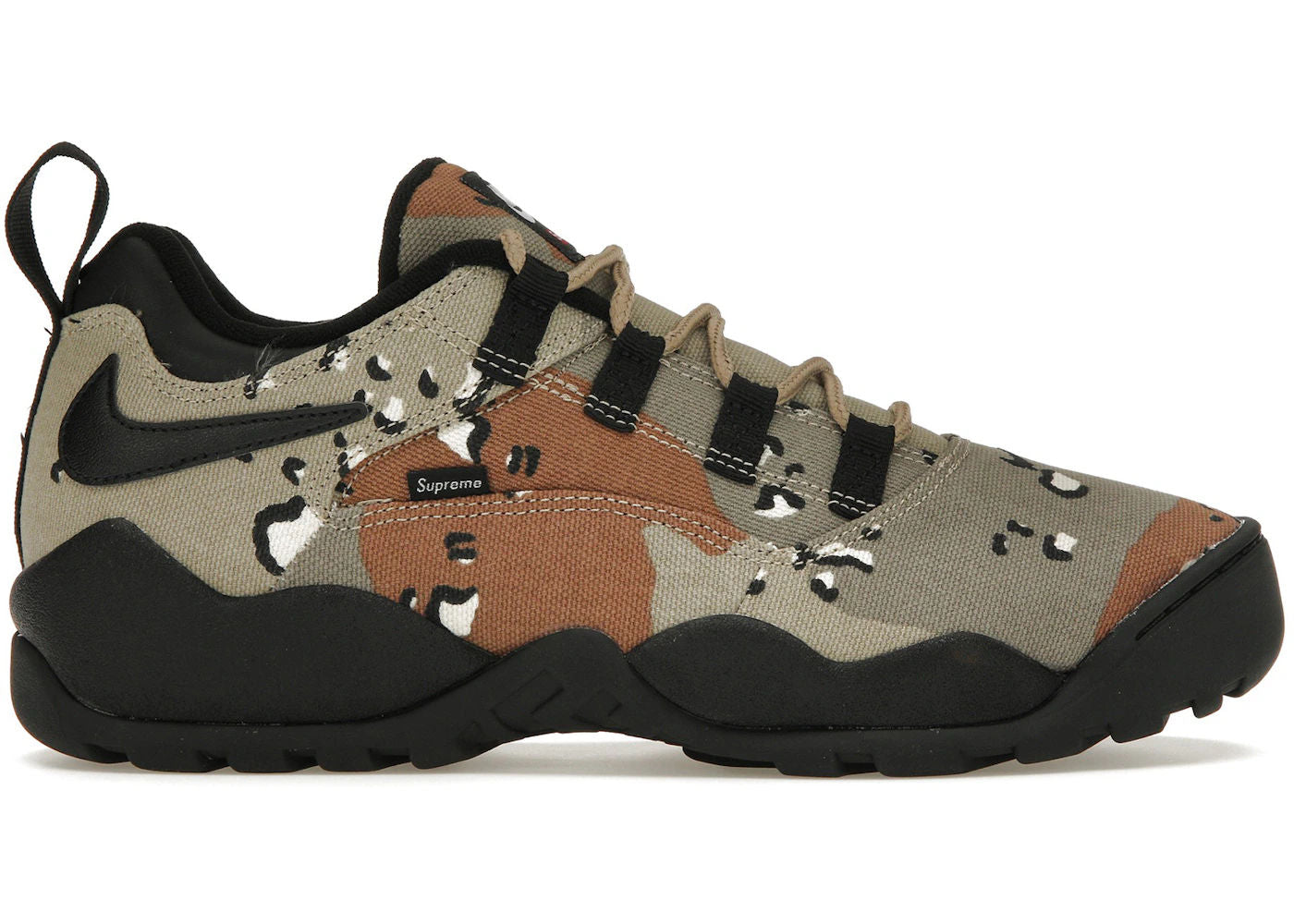 Nike SB Darwin Low
Supreme Desert Camo