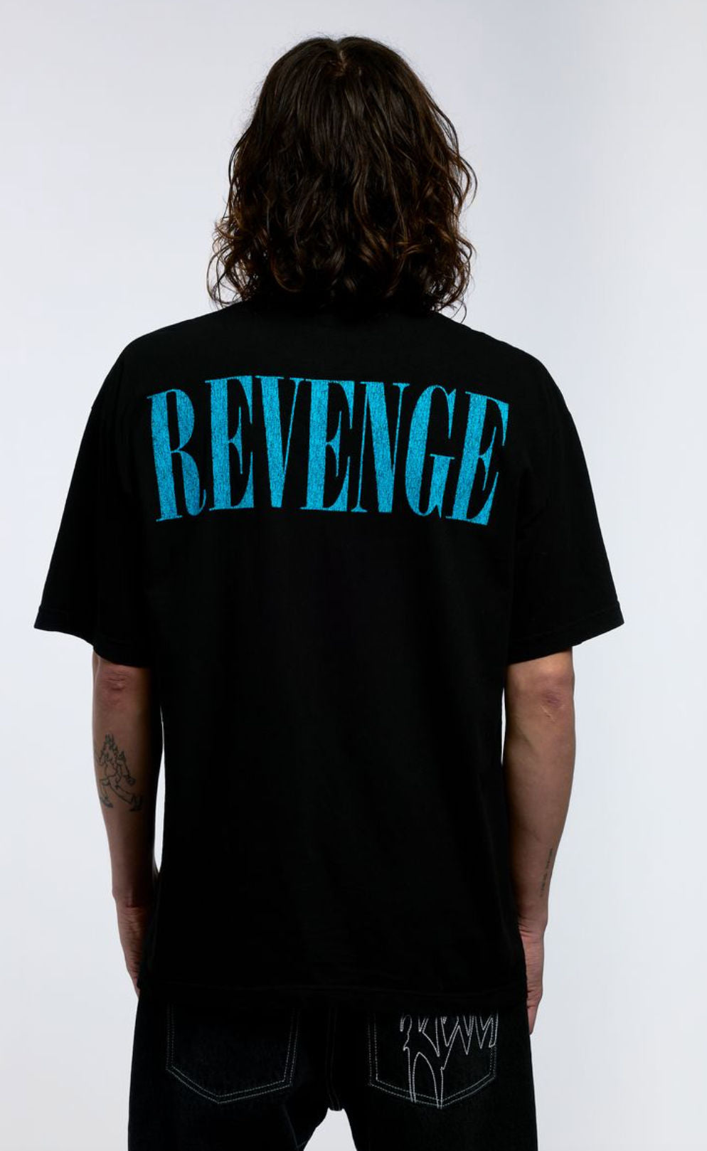 REVENGE SLIVER TEE BLACK FW25