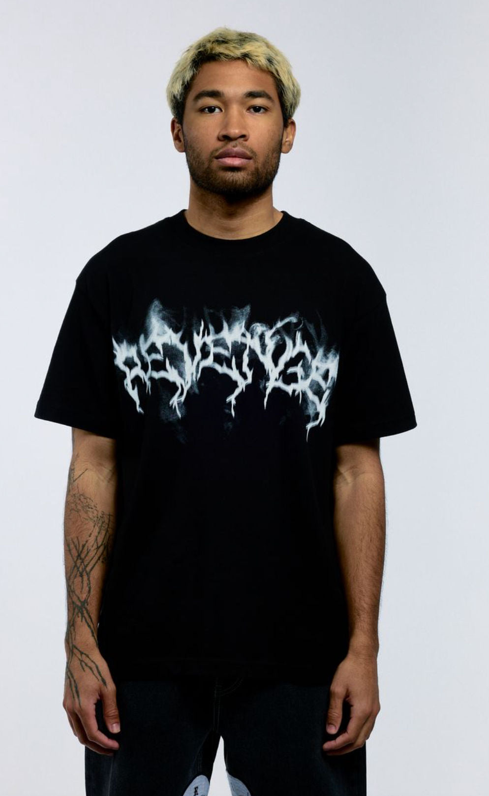REVENGE SMOKE LIGHTNING TEE BLACK FW25