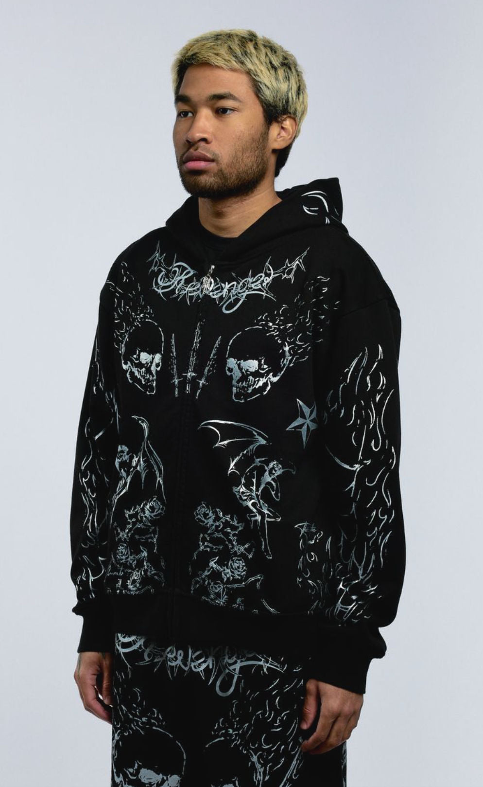 REVENGE TATTOO ZIP BLACK/SILVER FW25